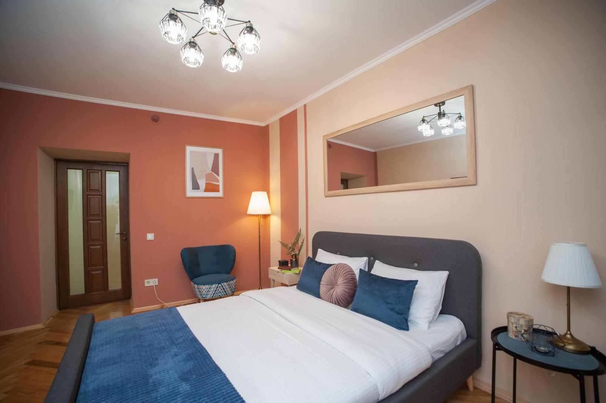 Romantic Suite, 3Mins To Rynok Square Lviv Ngoại thất bức ảnh