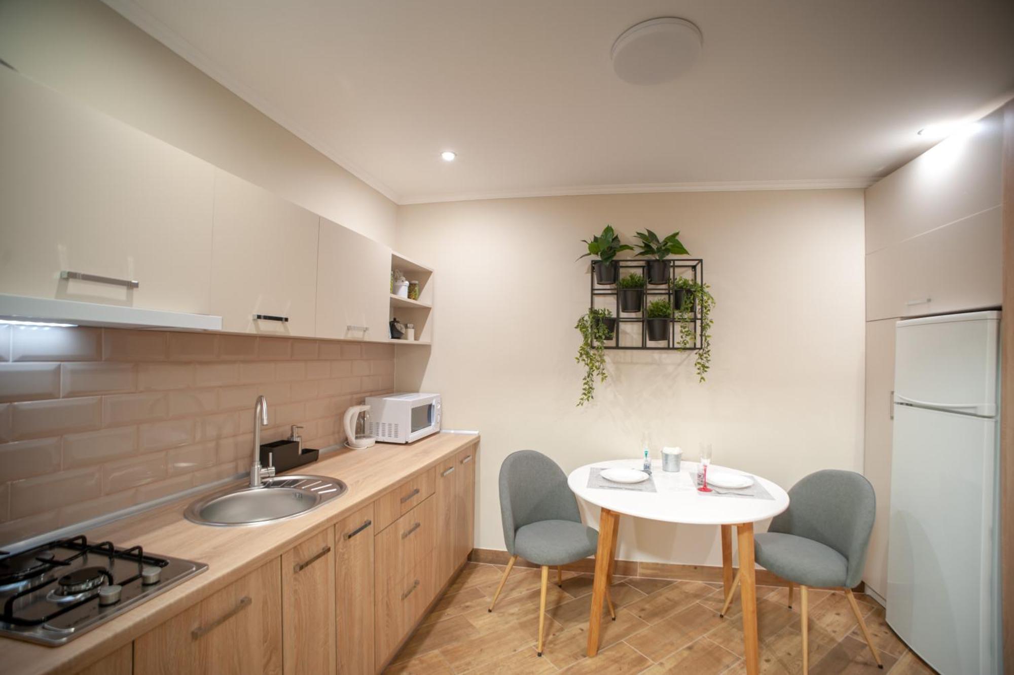 Romantic Suite, 3Mins To Rynok Square Lviv Ngoại thất bức ảnh